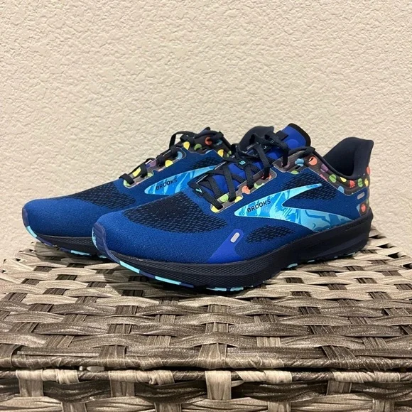 NWOT! Brooks Limited Edition Launch 9 Speed Blue w/poka dot running shoes - Picture 1 of 8